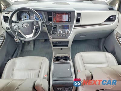 Zdjęcie 8 z 13 samochodu: 2019 TOYOTA SIENNA XLE 8-PASSENGER VIN:5TDYZ3DC5KS995504 - miniatura