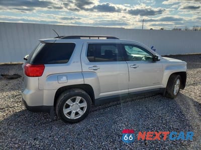 Trzecie zdjęcie samochodu z tyłu: 2013 GMC TERRAIN SLT VIN:2GKFLVEKXD6349936 - miniatura