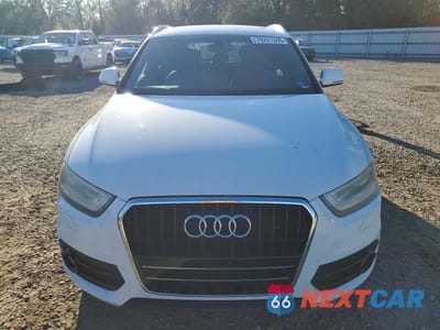 Piąte zdjęcie samochodu w środku: 2015 AUDI Q3 PRESTIGE VIN:WA1FFCFS7FR010686 - miniatura