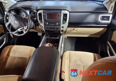 Zdjęcie 8 z 14 samochodu: 2019 NISSAN TITAN SV VIN:1N6AA1E59KN504318 - miniatura