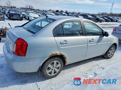 Trzecie zdjęcie samochodu z tyłu: 2010 HYUNDAI ACCENT GLS VIN:KMHCN4BC1AU535180 - miniatura