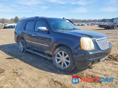 Czwarte zdjęcie samochodu z boku: 2011 GMC YUKON DENALI VIN:1GKS2EEFXBR288559 - miniatura