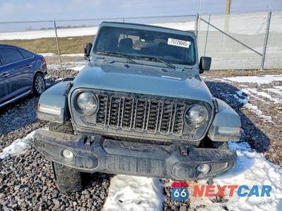 Piąte zdjęcie samochodu w środku: 2024 JEEP GLADIATOR SPORT VIN:1C6HJTAG1RL121894 - miniatura