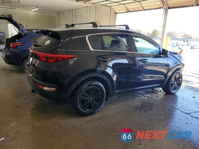 Trzecie zdjęcie samochodu z tyłu: 2017 KIA SPORTAGE LX VIN:KNDPM3AC7H7263344 - miniatura