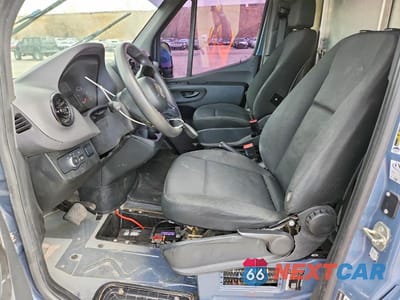 Zdjęcie 7 z 13 samochodu: 2019 MERCEDES BENZ SPRINTER 2500/3500 DELIVERY VAN VIN:WD4PF0CD9KT004177 - miniatura