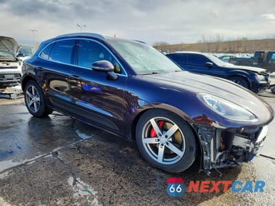 Czwarte zdjęcie samochodu z boku: 2016 PORSCHE MACAN TURBO VIN:WP1AF2A50GLB94416 - miniatura