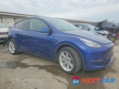Czwarte zdjęcie samochodu z boku: 2021 TESLA MODEL Y VIN:5YJYGDEE3MF105343 - miniatura