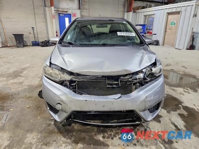 Piąte zdjęcie samochodu w środku: 2017 HONDA FIT LX VIN:JHMGK5H59HS002561 - miniatura