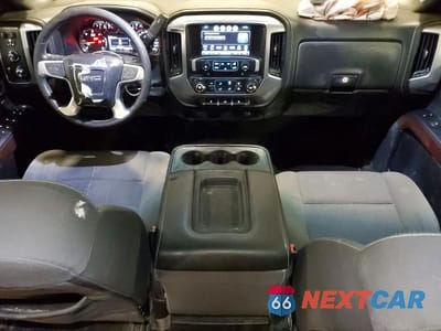 Zdjęcie 8 z 13 samochodu: 2018 GMC SIERRA K2500 SLE VIN:1GT12SEG7JF216751 - miniatura