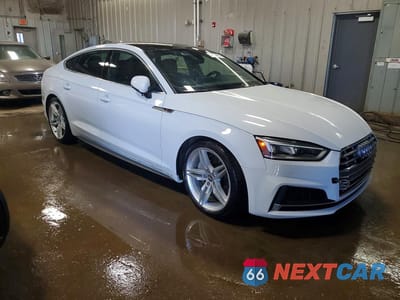 Czwarte zdjęcie samochodu z boku: 2018 AUDI A5 PREMIUM PLUS S-LINE VIN:WAUENCF50JA123589 - miniatura
