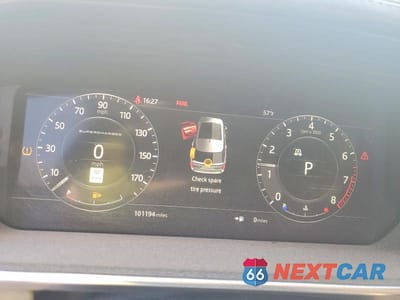 Zdjęcie 9 z 12 samochodu: 2018 LAND ROVER RANGE ROVER SUPERCHARGED VIN:SALGS2RE4JA388132 - miniatura
