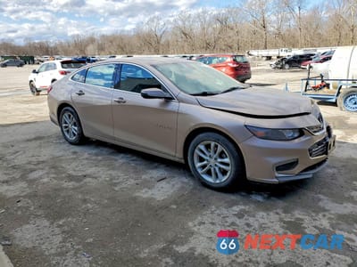 Czwarte zdjęcie samochodu z boku: 2018 CHEVROLET MALIBU LT VIN:1G1ZD5ST8JF171876 - miniatura