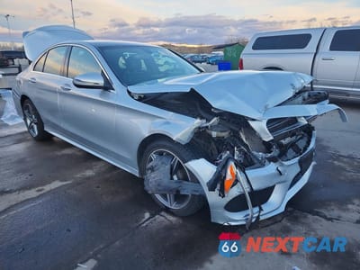 Czwarte zdjęcie samochodu z boku: 2018 MERCEDES-BENZ C 300 4MATIC VIN:WDDWF4KB5JR411993 - miniatura