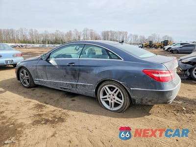 Drugie zdjęcie samochodu z przodu: 2011 MERCEDES-BENZ E 350 VIN:WDDKJ5GBXBF077488 - miniatura
