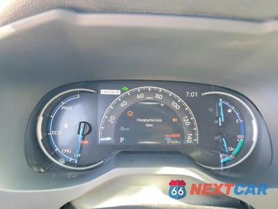 Zdjęcie 9 z 13 samochodu: 2023 TOYOTA RAV4 PRIME SE VIN:JTMCB3FVXPD145044 - miniatura
