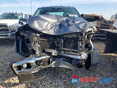 Piąte zdjęcie samochodu w środku: 2026 FORD F450 SUPER DUTY VIN:1FT8W4DT6TEC03348 - miniatura