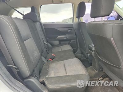 Zdjęcie 11 z 15 samochodu: 2017 MITSUBISHI OUTLANDER ES VIN:JA4AD2A34HZ050141 - miniatura