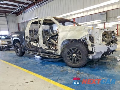 Czwarte zdjęcie samochodu z boku: 2020 CHEVROLET SILVERADO K1500 RST VIN:3GCUYEED2LG292172 - miniatura