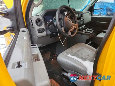 Zdjęcie 8 z 14 samochodu: 2024 FORD E350 BOX TRUCK VIN:1FDWE3FN4RDD08743 - miniatura