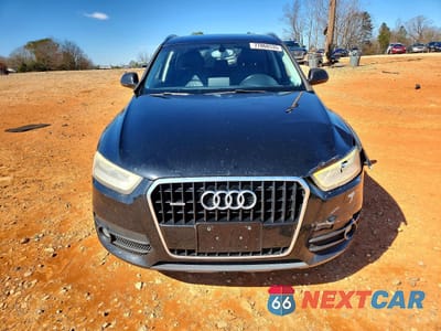 Piąte zdjęcie samochodu w środku: 2015 AUDI Q3 PREMIUM PLUS VIN:WA1EFCFS0FR001324 - miniatura