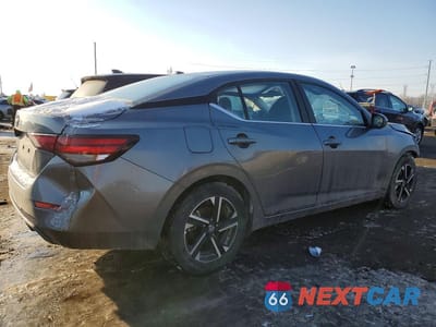 Trzecie zdjęcie samochodu z tyłu: 2025 NISSAN SENTRA SV VIN:3N1AB8CV2SY327600 - miniatura