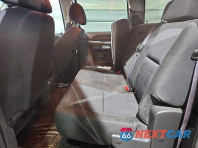 Zdjęcie 10 z 12 samochodu: 2011 CHEVROLET SILVERADO K2500 HEAVY DUTY LT VIN:1GC1KXCG4BF128810 - miniatura