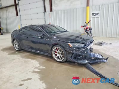 Czwarte zdjęcie samochodu z boku: 2018 AUDI RS5 VIN:WUAPWAF57JA902634 - miniatura