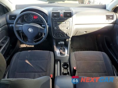 Zdjęcie 8 z 11 samochodu: 2006 VOLKSWAGEN JETTA VALUE VIN:3VWPG71K06M641543 - miniatura