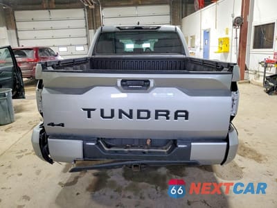 Zdjęcie 6 z 13 samochodu: 2023 TOYOTA TUNDRA CREWMAX SR VIN:5TFLA5DB9PX064168 - miniatura
