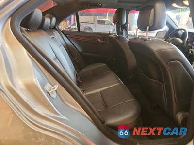 Zdjęcie 10 z 11 samochodu: 2011 MERCEDES-BENZ C300 VIN:WDDGF8BB1BR153615 - miniatura