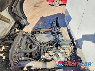Zdjęcie 7 z 10 samochodu: 2012 ISUZU NPR HD BOX TRUCK VIN:JALC4W162C7002768 - miniatura