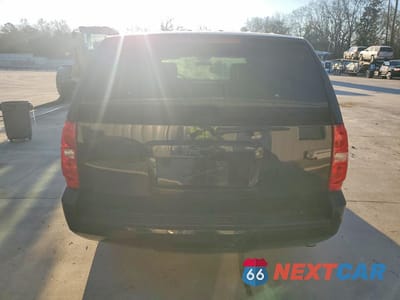 Zdjęcie 6 z 13 samochodu: 2013 CHEVROLET TAHOE POLICE VIN:1GNLC2E00DR307847 - miniatura
