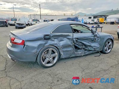 Trzecie zdjęcie samochodu z tyłu: 2012 AUDI S5 QUATTRO VIN:WAUCVAFR0CA014101 - miniatura