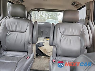 Zdjęcie 10 z 13 samochodu: 2006 TOYOTA SIENNA VIN:5TDZA22C16S571381 - miniatura