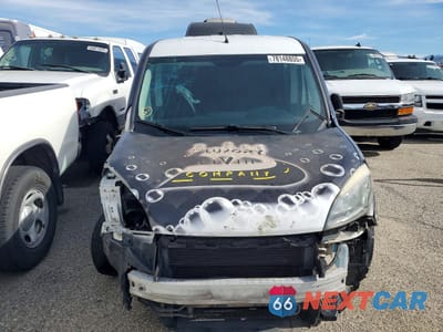 Piąte zdjęcie samochodu w środku: 2016 RAM PROMASTER UTILITY / SERVICE VAN VIN:ZFBERFAT5G6B09025 - miniatura