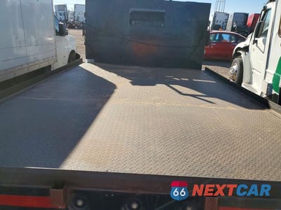 Zdjęcie 10 z 13 samochodu: 2024 ISUZU NPR HD FLATBED TRUCK VIN:54DC4W1DXRS220796 - miniatura