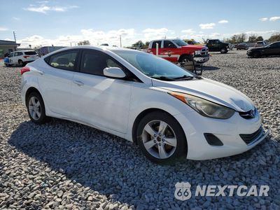 Czwarte zdjęcie samochodu z boku: 2013 HYUNDAI ELANTRA GLS VIN:5NPDH4AE6DH240481 - miniatura