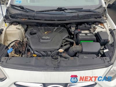 Zdjęcie 11 z 12 samochodu: 2013 HYUNDAI ACCENT GS VIN:KMHCT5AE7DU087742 - miniatura