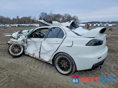 Drugie zdjęcie samochodu z przodu: 2015 MITSUBISHI LANCER EVOLUTION GSR VIN:JA32W8FVXFU012441 - miniatura