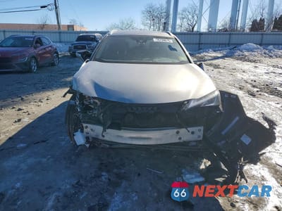 Piąte zdjęcie samochodu w środku: 2021 LEXUS UX 250H VIN:JTHP9JBH5M2037986 - miniatura