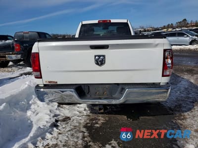 Zdjęcie 6 z 12 samochodu: 2017 RAM 1500 ST VIN:3C6JR6DT5HG675343 - miniatura