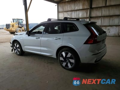 Drugie zdjęcie samochodu z przodu: 2024 VOLVO XC60 PLUS VIN:YV4H60DL2R1878118 - miniatura