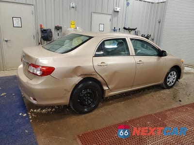 Trzecie zdjęcie samochodu z tyłu: 2012 TOYOTA COROLLA L VIN:2T1BU4EE7CC778492 - miniatura
