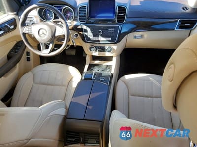 Zdjęcie 8 z 13 samochodu: 2019 MERCEDES-BENZ GLS 450 4MATIC VIN:4JGDF6EE2KB188885 - miniatura