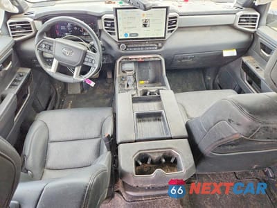 Zdjęcie 8 z 13 samochodu: 2025 TOYOTA TUNDRA LIMITED VIN:5TFWA5DB8SX289851 - miniatura