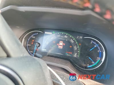 Zdjęcie 9 z 14 samochodu: 2023 TOYOTA RAV4 PRIME SE VIN:JTMAB3FV6PD136042 - miniatura