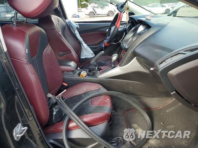 Zdjęcie 7 z 13 samochodu: 2014 FORD FOCUS SE VIN:1FADP3K2XEL326042 - miniatura
