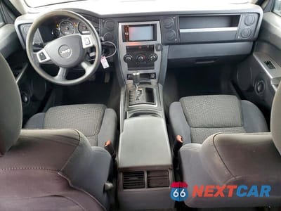 Zdjęcie 8 z 12 samochodu: 2008 JEEP COMMANDER SPORT VIN:1J8HH48K48C172463 - miniatura