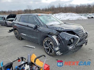 Czwarte zdjęcie samochodu z boku: 2023 MITSUBISHI OUTLANDER SE VIN:JA4J4UA83PZ007934 - miniatura