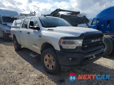 Czwarte zdjęcie samochodu z boku: 2019 RAM 2500 TRADESMAN VIN:3C6UR5CJ8KG691017 - miniatura